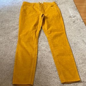 Super high-rise, Old Navy size 6 rockstar, corduroy jeans